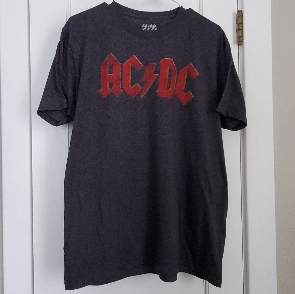 AC/DC gray short sleeve t-shirt logo Large Angus Young rock n roll band